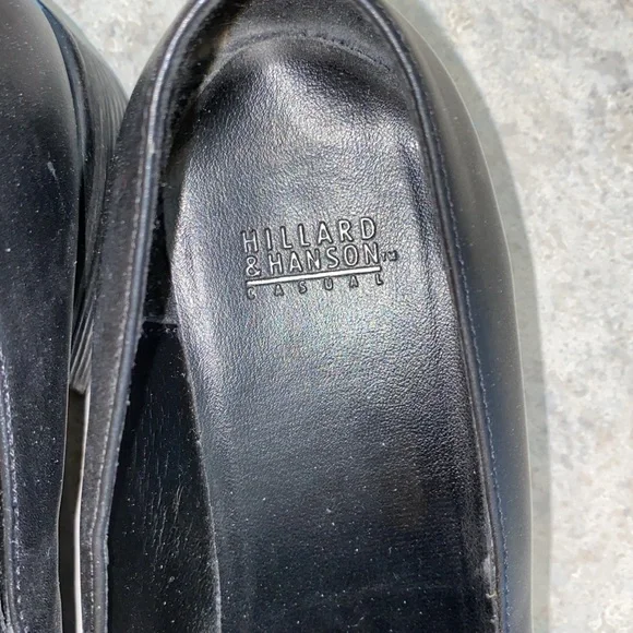 🌹4/$20 Black loafers - Picture 3 of 8